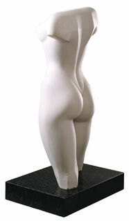 Skulptur "Weiblicher Torso", Version in Kunstmarmor von Sybille de Braak