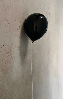 Wandobjekt "Ballon schwarz", Keramik