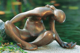 Gartenskulptur "Mädchen mit Blume", Bronze von Théo Stuttgé